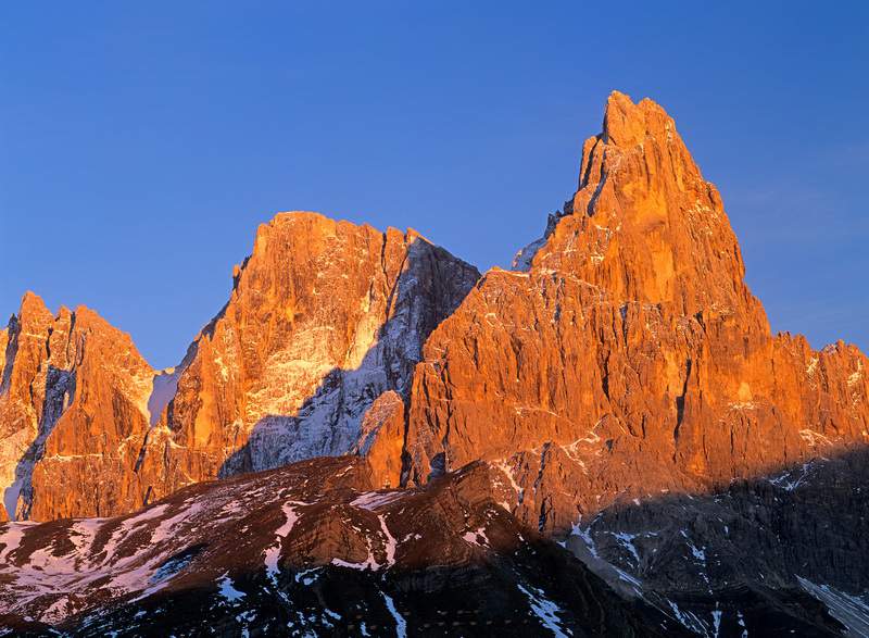 Gruppo Pale di San Martino con a destra il Cimon della Pala - Dolomiti -  Passo Rolle