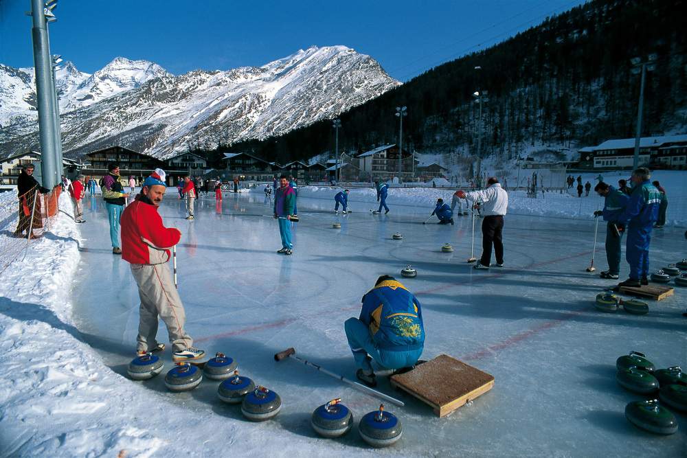 Curling a Saas Fee (Vallese, Svizzera)