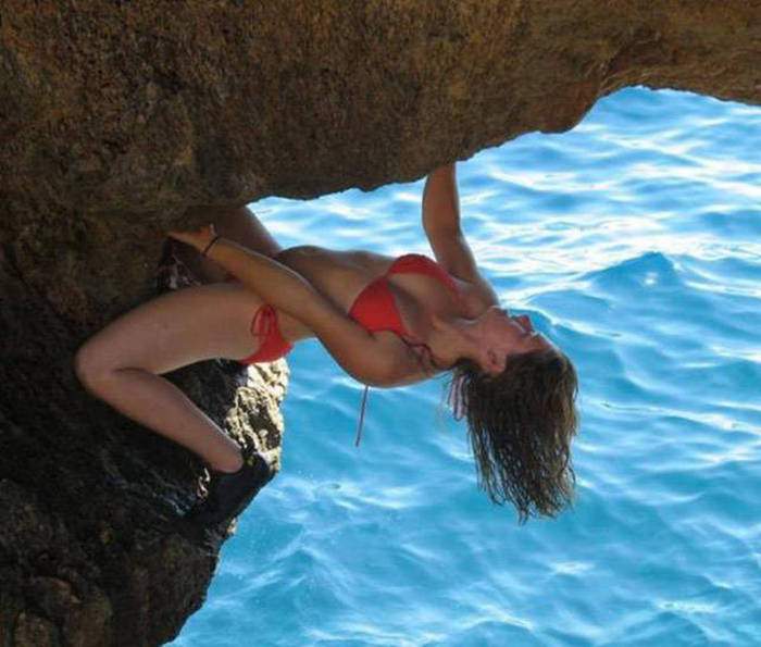 ClimbingGirls-23-hot_rock_climbing_girls_37