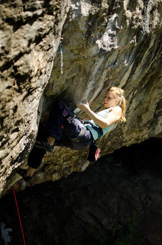 ClimbingGirls-25-Mina Leslie-Wujastyk-1-Mecca-8b+,RavenTor,UK,set2012-FotoNickBrown