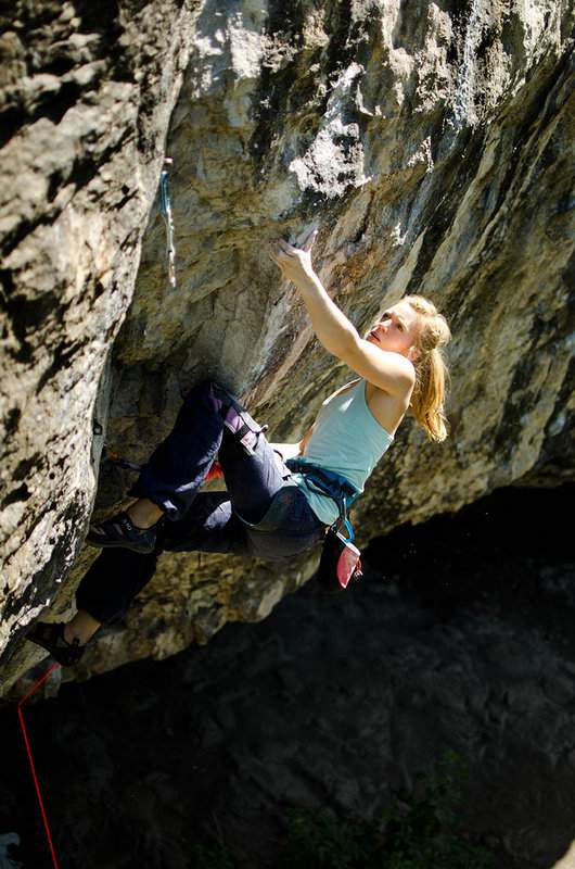 ClimbingGirls-25-Mina Leslie-Wujastyk-Mecca-8b+,RavenTor,UK,set2012-FotoNickBrown